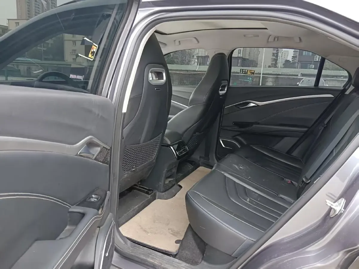 2022 Venucia Grand V 1.5T 190HP L4 7DCT,autocango,china used car exporter,china ev exporter,chinese used car exporter,chinese used ev exporter