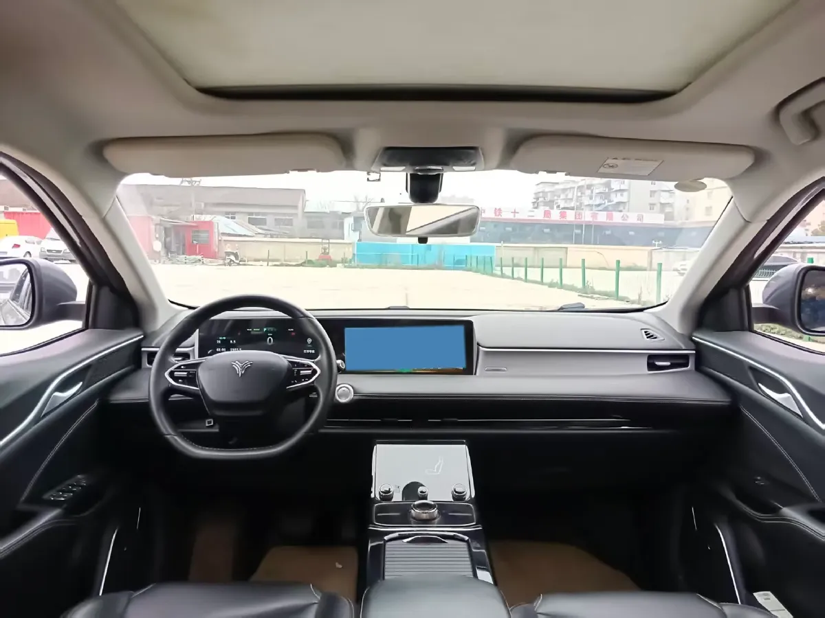 2022 Venucia Grand V 1.5T 190HP L4 7DCT,autocango,china used car exporter,china ev exporter,chinese used car exporter,chinese used ev exporter