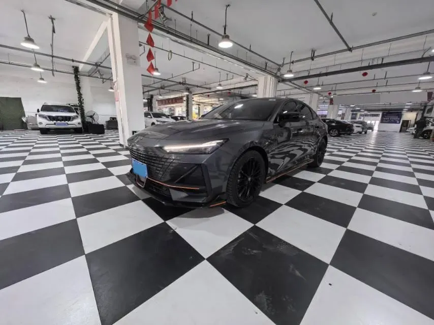 2023 ChangAn UNI-V 1.5T 188HP L4 7DCT,autocango,china used car exporter,china ev exporter,chinese used car exporter,chinese used ev exporter