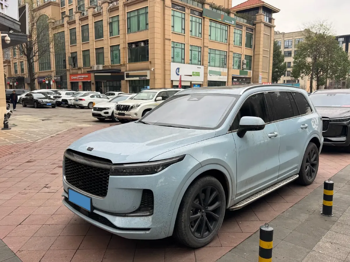 2021 Li ONE Range Extended 131HP REEV 40.5KWH,autocango,china used car exporter,china ev exporter,chinese used car exporter,chinese used ev exporter