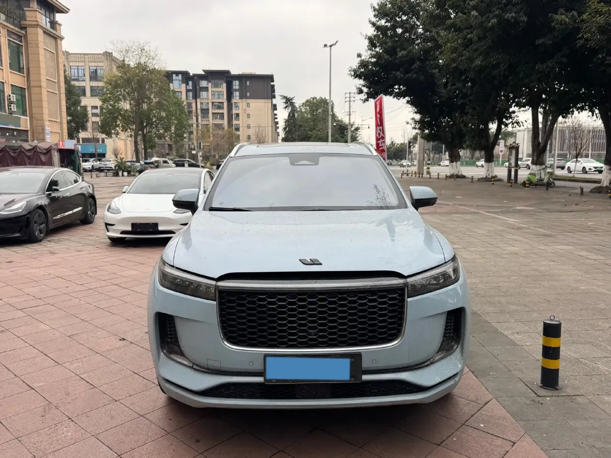 2021 Li ONE Range Extended 131HP REEV 40.5KWH,autocango,china used car exporter,china ev exporter,chinese used car exporter,chinese used ev exporter