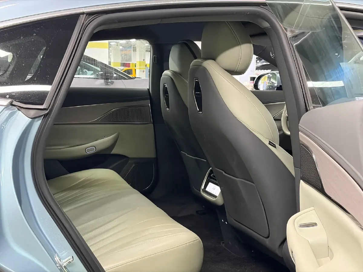 2024 Jaguar E-PACE 1.5T 200HP L3 8AT,autocango,china used car exporter,china ev exporter,chinese used car exporter,chinese used ev exporter