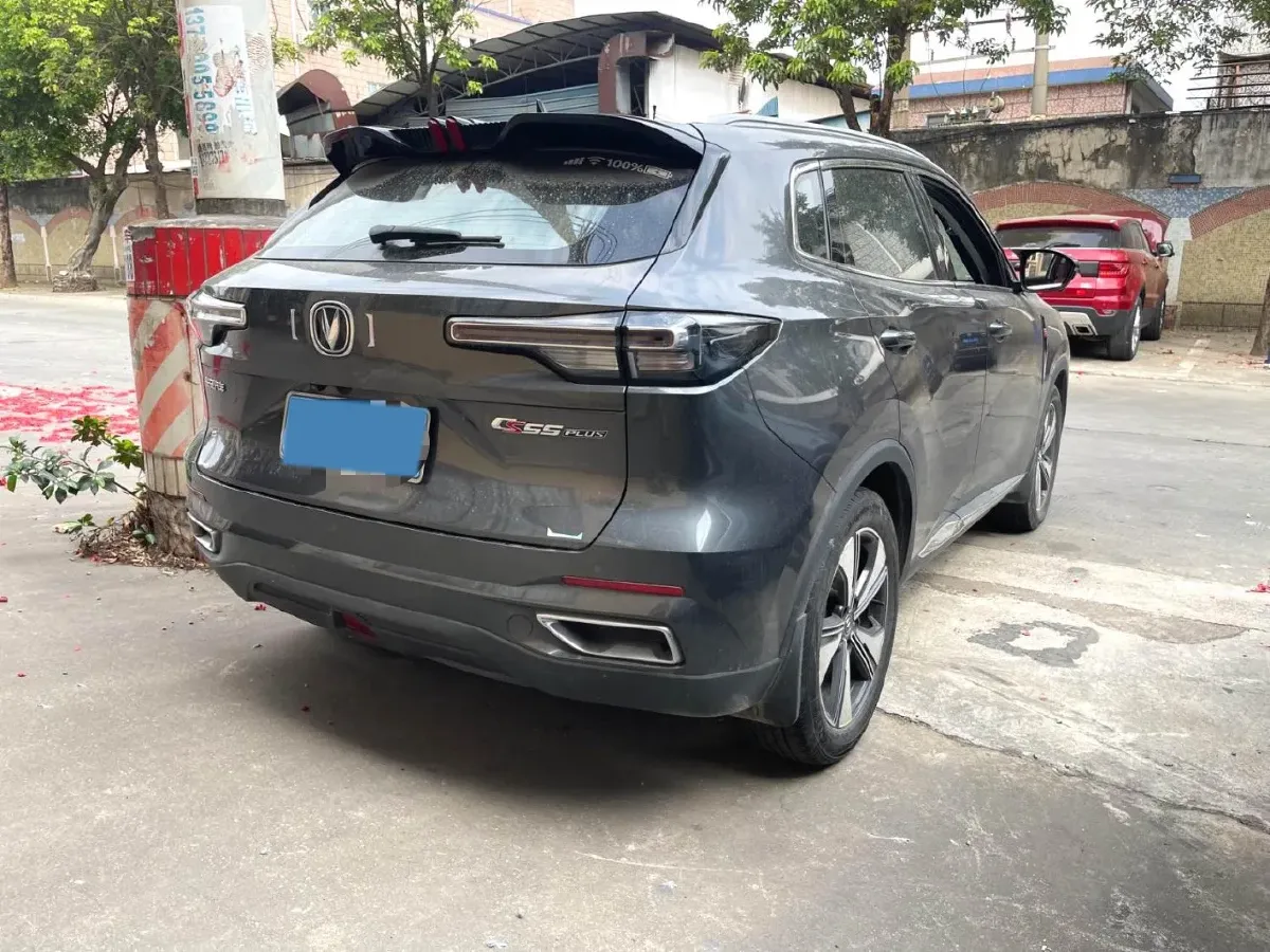 2022 ChangAn Oshan X7 Plus 1.5T 188HP L4 7DCT,autocango,china used car exporter,china ev exporter,chinese used car exporter,chinese used ev exporter