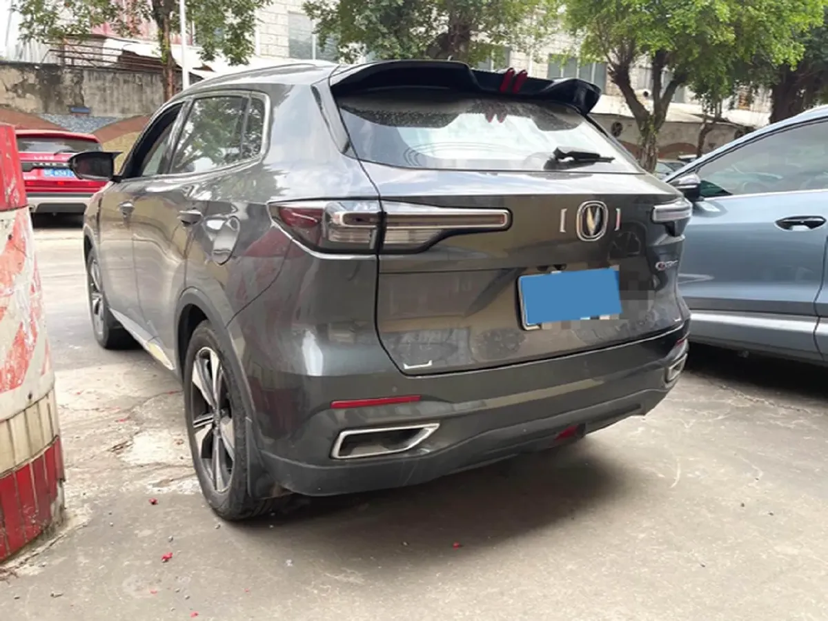 2022 ChangAn Oshan X7 Plus 1.5T 188HP L4 7DCT,autocango,china used car exporter,china ev exporter,chinese used car exporter,chinese used ev exporter