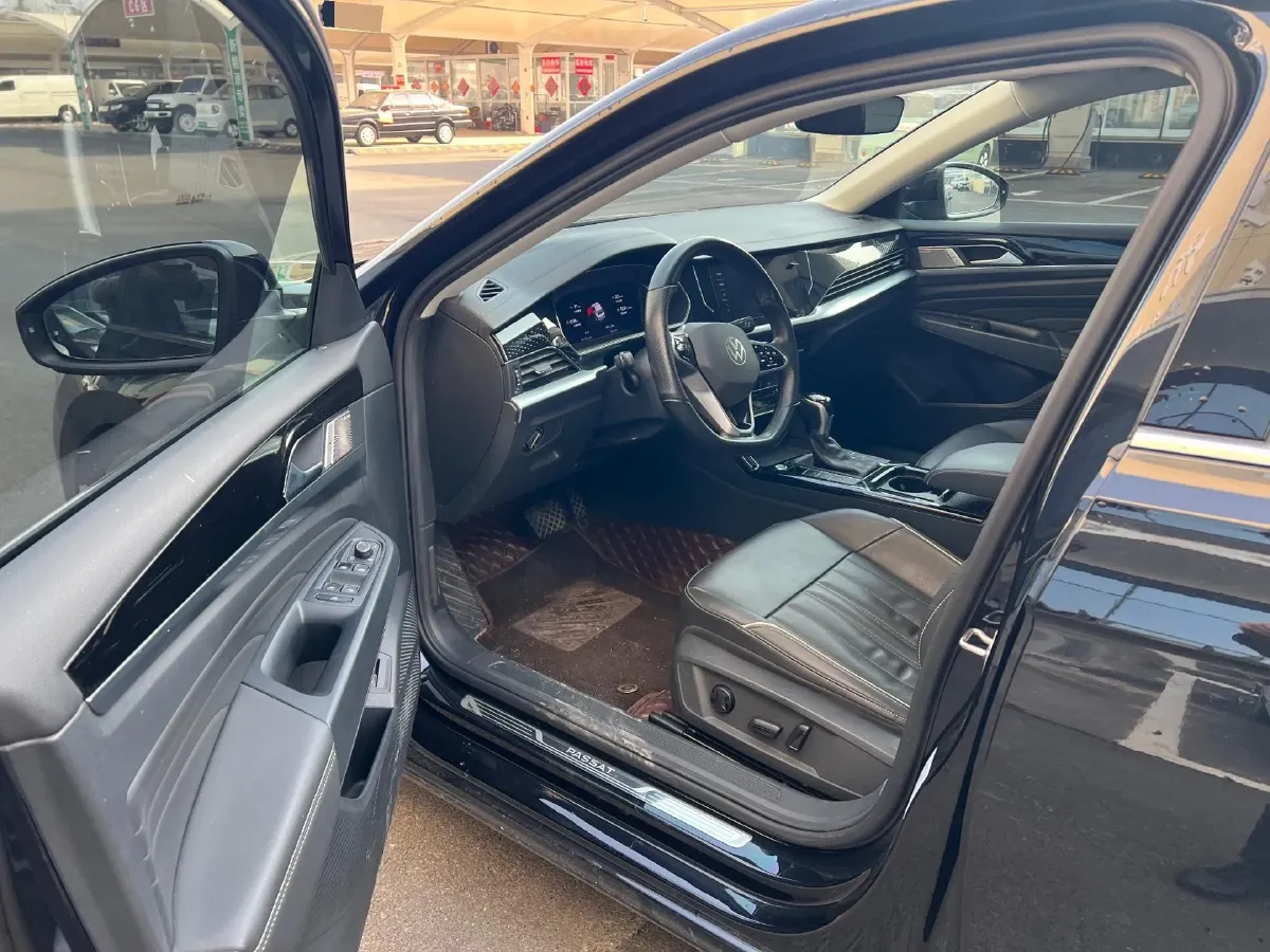 2023 Volkswagen Passat 2.0T 186HP L4 7DCT,autocango,china used car exporter,china ev exporter,chinese used car exporter,chinese used ev exporter