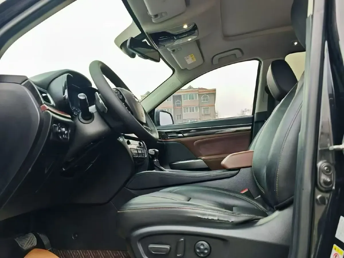 2017 GAC Trumpchi GS8 2.0T 201HP L4 6AT,autocango,china used car exporter,china ev exporter,chinese used car exporter,chinese used ev exporter