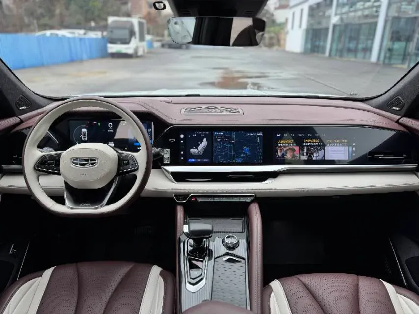 2021 Geely Monjaro 2.0T 218HP L4 7DCT,autocango,china used car exporter,china ev exporter,chinese used car exporter,chinese used ev exporter