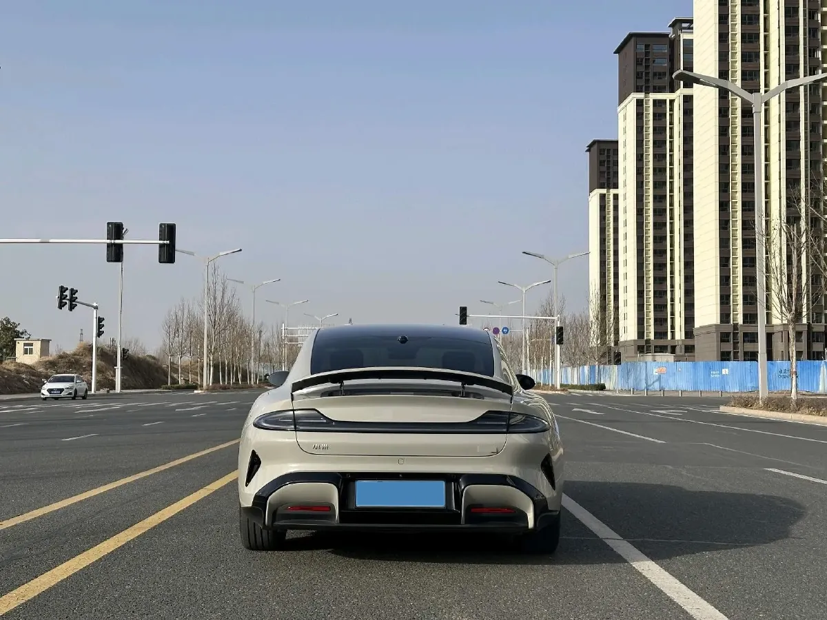 2024 MI SU7 BEV 94.3KWH,autocango,china used car exporter,china ev exporter,chinese used car exporter,chinese used ev exporter