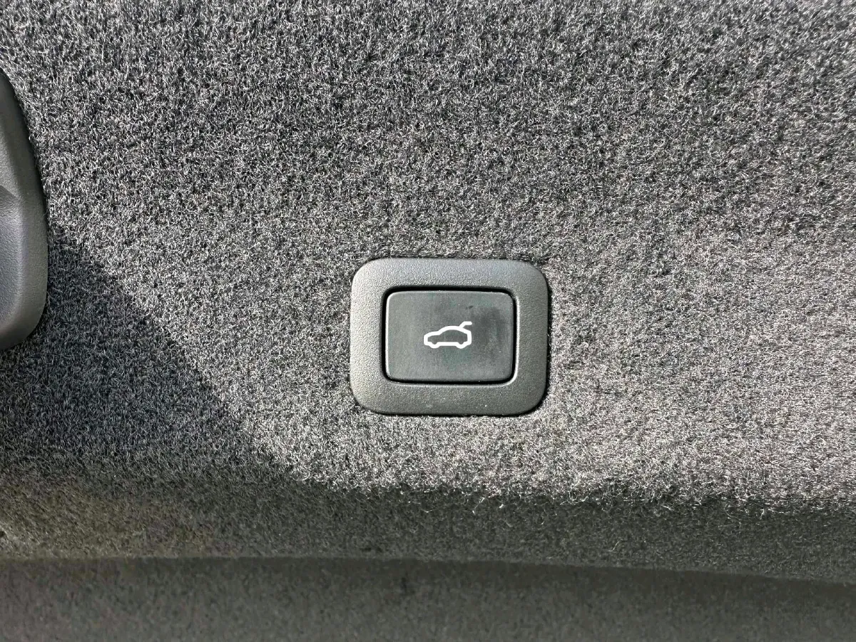 2024 MI SU7 BEV 94.3KWH,autocango,china used car exporter,china ev exporter,chinese used car exporter,chinese used ev exporter