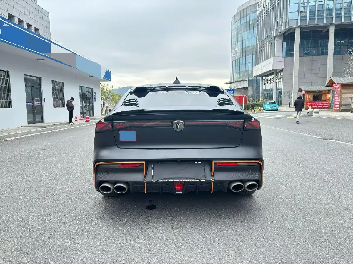 2022 ChangAn UNI-V 1.5T 188HP L4 7DCT,autocango,china used car exporter,china ev exporter,chinese used car exporter,chinese used ev exporter