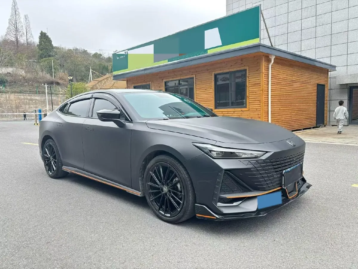 2022 ChangAn UNI-V 1.5T 188HP L4 7DCT,autocango,china used car exporter,china ev exporter,chinese used car exporter,chinese used ev exporter