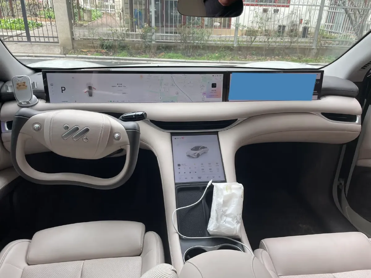 2023 IM LS6 BEV 100KWH,autocango,china used car exporter,china ev exporter,chinese used car exporter,chinese used ev exporter