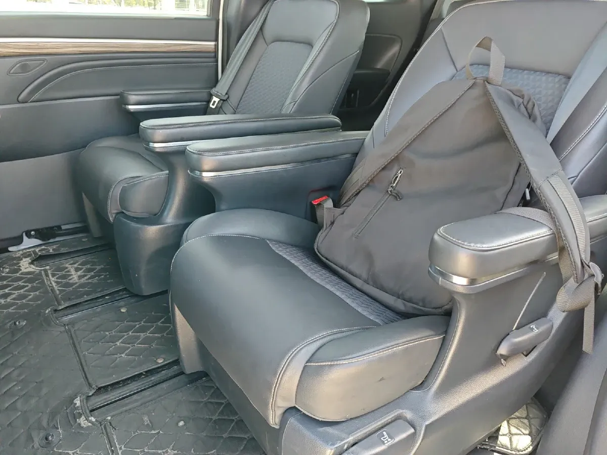 2023 GAC Trumpchi M8 2.0T 252HP L4 8AT,autocango,china used car exporter,china ev exporter,chinese used car exporter,chinese used ev exporter