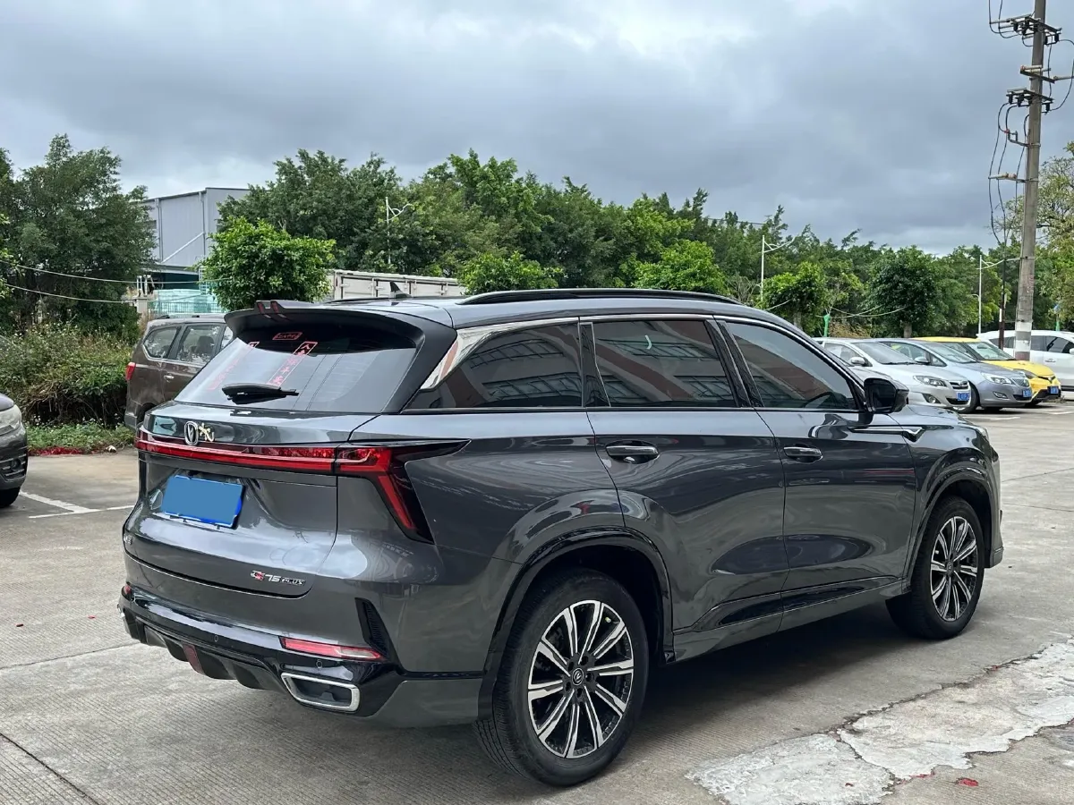 2023 ChangAn CS75 Plus 1.5T 188HP L4 8AT,autocango,china used car exporter,china ev exporter,chinese used car exporter,chinese used ev exporter