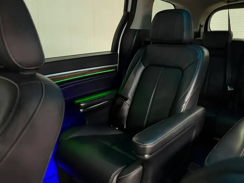 2023 GAC Trumpchi M8 2.0T 252HP L4 8AT,autocango,china used car exporter,china ev exporter,chinese used car exporter,chinese used ev exporter