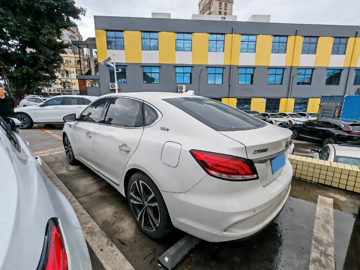 2017 MG MG6 1.5T 169HP L4 7DCT,autocango,china used car exporter,china ev exporter,chinese used car exporter,chinese used ev exporter