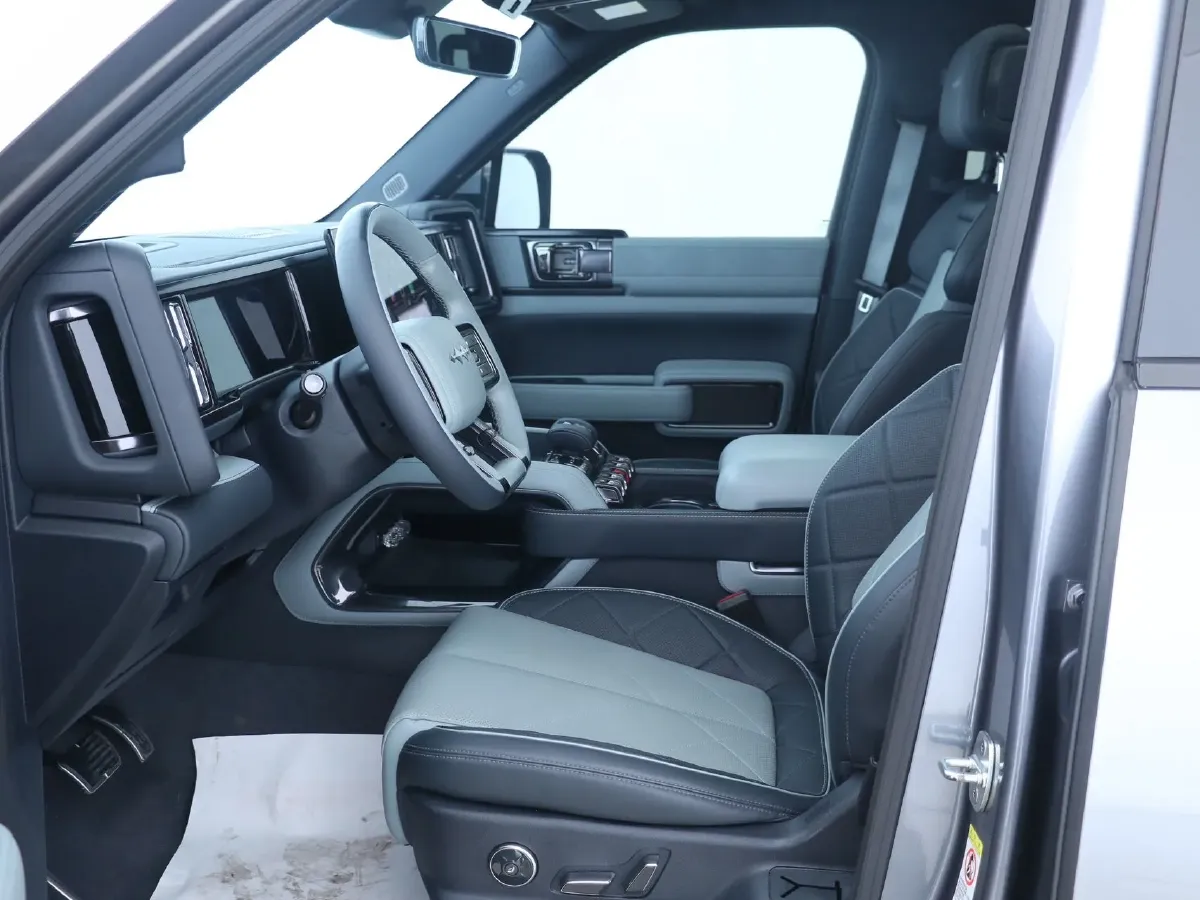 2023 FangChengBao Bao 5 1.5T 194HP L4 E-CVT PHEV 31.8KWH,autocango,china used car exporter,china ev exporter,chinese used car exporter,chinese used ev exporter