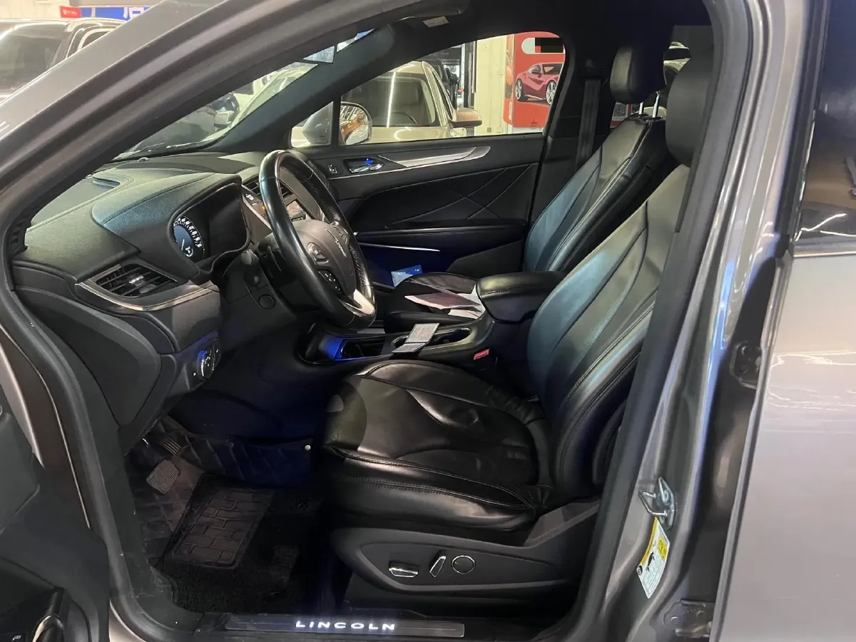 2017 Lincoln MKC 2.0T 203HP L4 6AT,autocango,china used car exporter,china ev exporter,chinese used car exporter,chinese used ev exporter