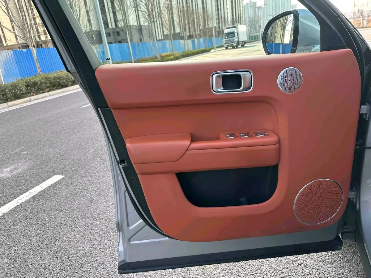 2023 Li L7 Range Extended 154HP REEV 40.9KWH,autocango,china used car exporter,china ev exporter,chinese used car exporter,chinese used ev exporter