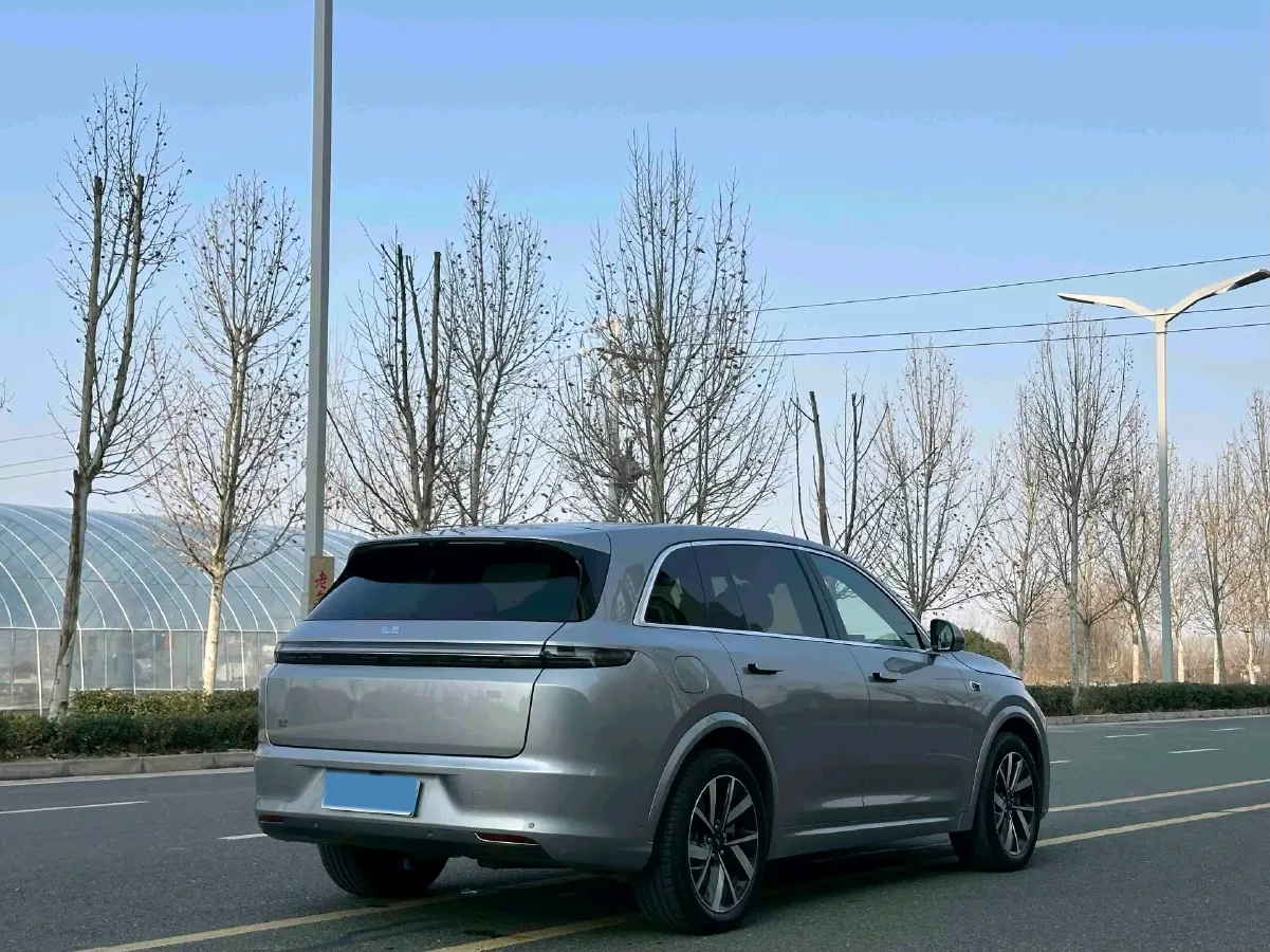 2023 Li L7 Range Extended 154HP REEV 40.9KWH,autocango,china used car exporter,china ev exporter,chinese used car exporter,chinese used ev exporter