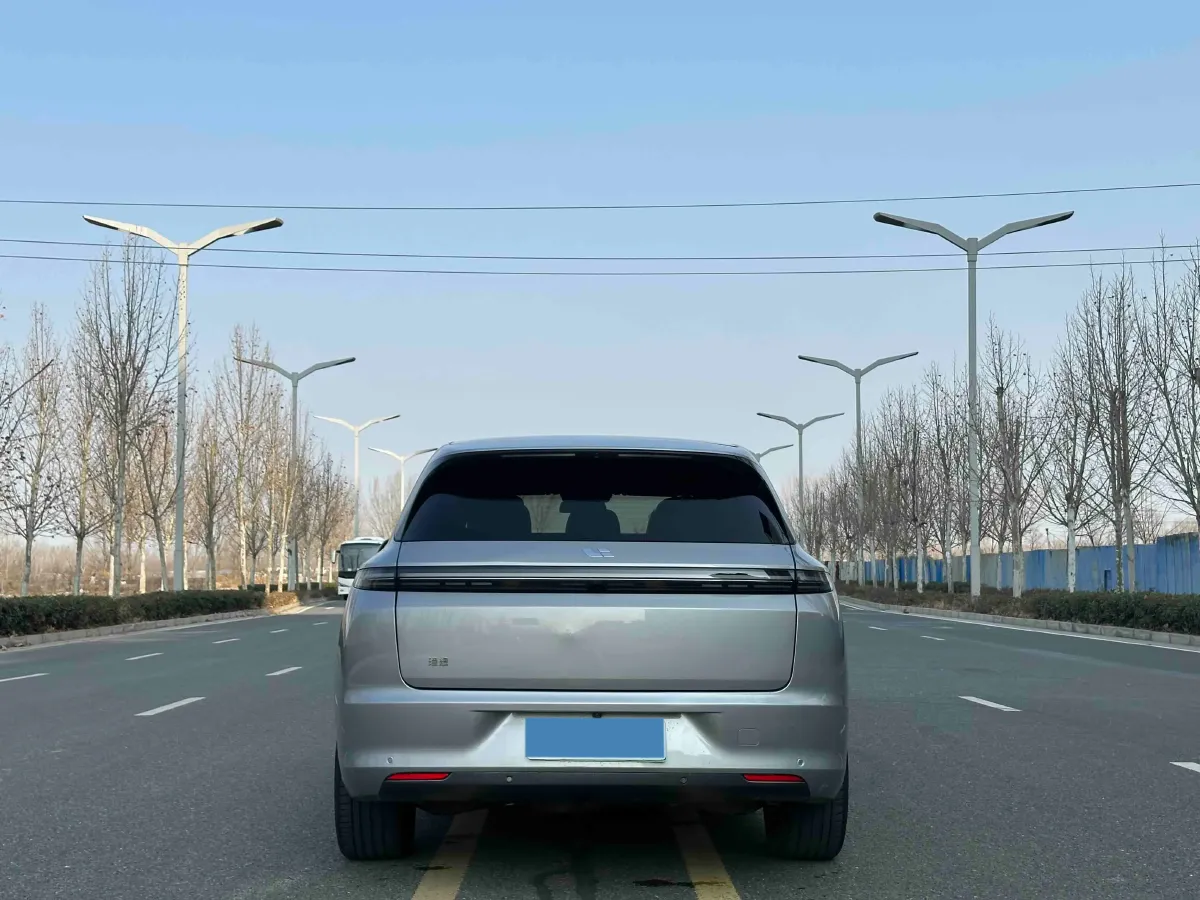 2023 Li L7 Range Extended 154HP REEV 40.9KWH,autocango,china used car exporter,china ev exporter,chinese used car exporter,chinese used ev exporter