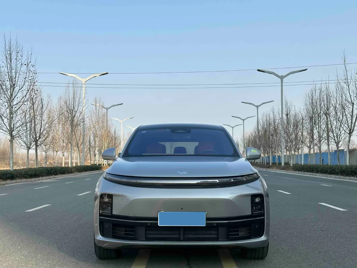 2023 Li L7 Range Extended 154HP REEV 40.9KWH,autocango,china used car exporter,china ev exporter,chinese used car exporter,chinese used ev exporter