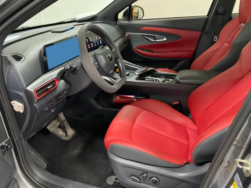 2020 ChangAn UNI-T 1.5T 180HP L4 7DCT,autocango,china used car exporter,china ev exporter,chinese used car exporter,chinese used ev exporter