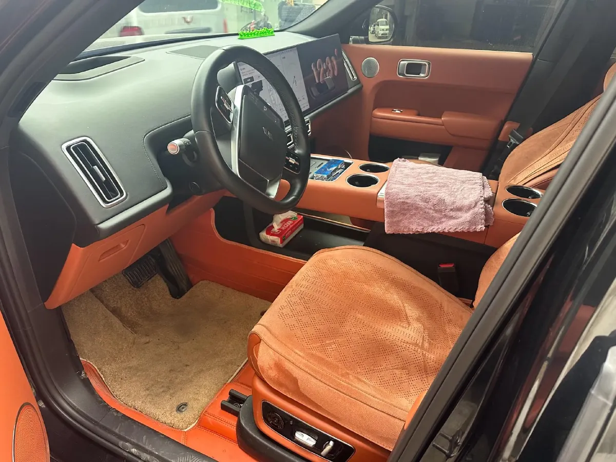 2024 Volvo S60 2.0T 197HP L4 7DCT,autocango,china used car exporter,china ev exporter,chinese used car exporter,chinese used ev exporter