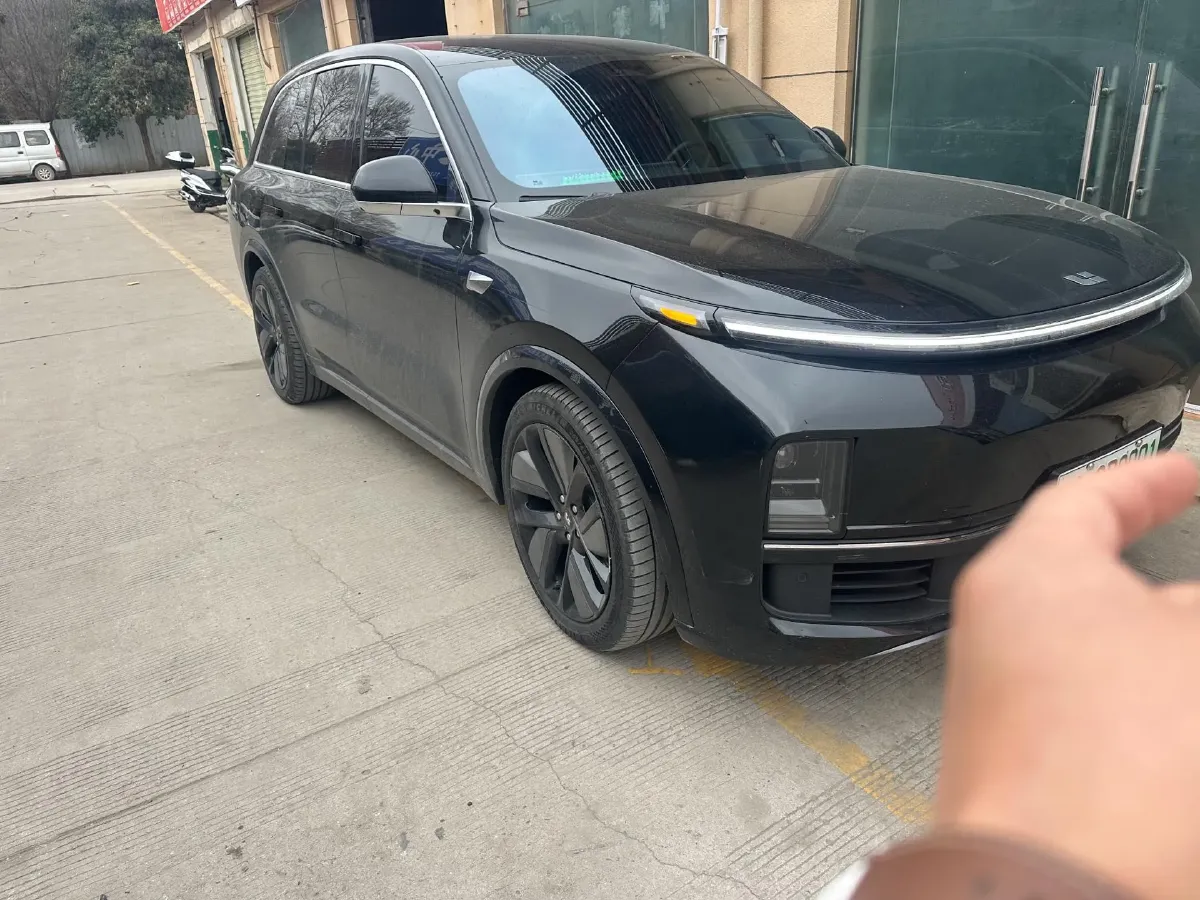 2024 Volvo S60 2.0T 197HP L4 7DCT,autocango,china used car exporter,china ev exporter,chinese used car exporter,chinese used ev exporter