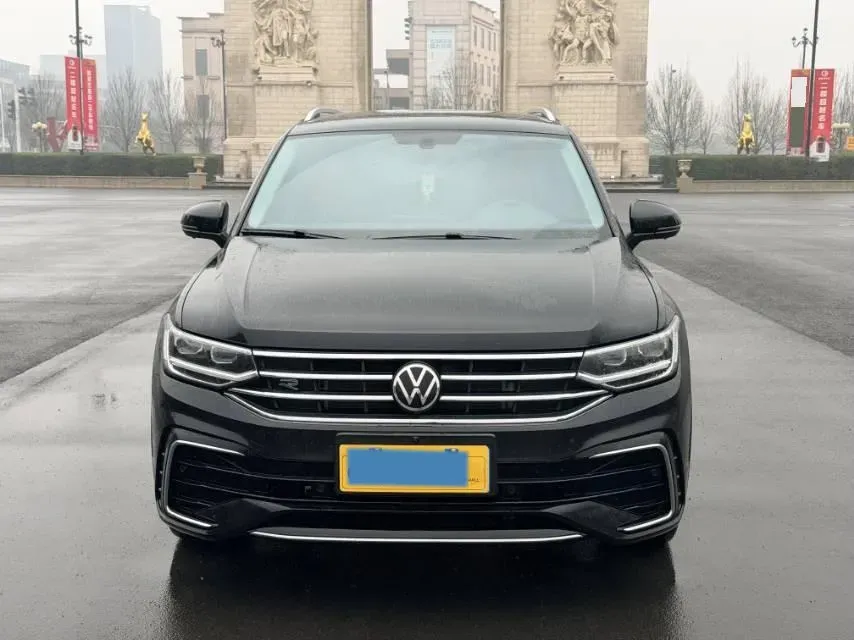 2024 Volkswagen Tiguan L 2.0T 186HP L4 7DCT,autocango,china used car exporter,china ev exporter,chinese used car exporter,chinese used ev exporter