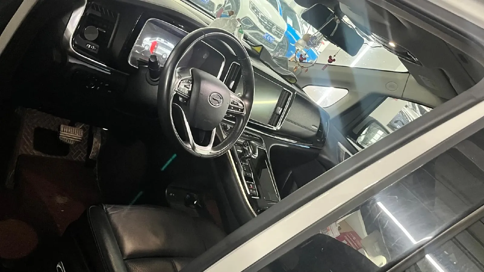 2021 GAC Trumpchi M8 2.0T 252HP L4 8AT,autocango,china used car exporter,china ev exporter,chinese used car exporter,chinese used ev exporter