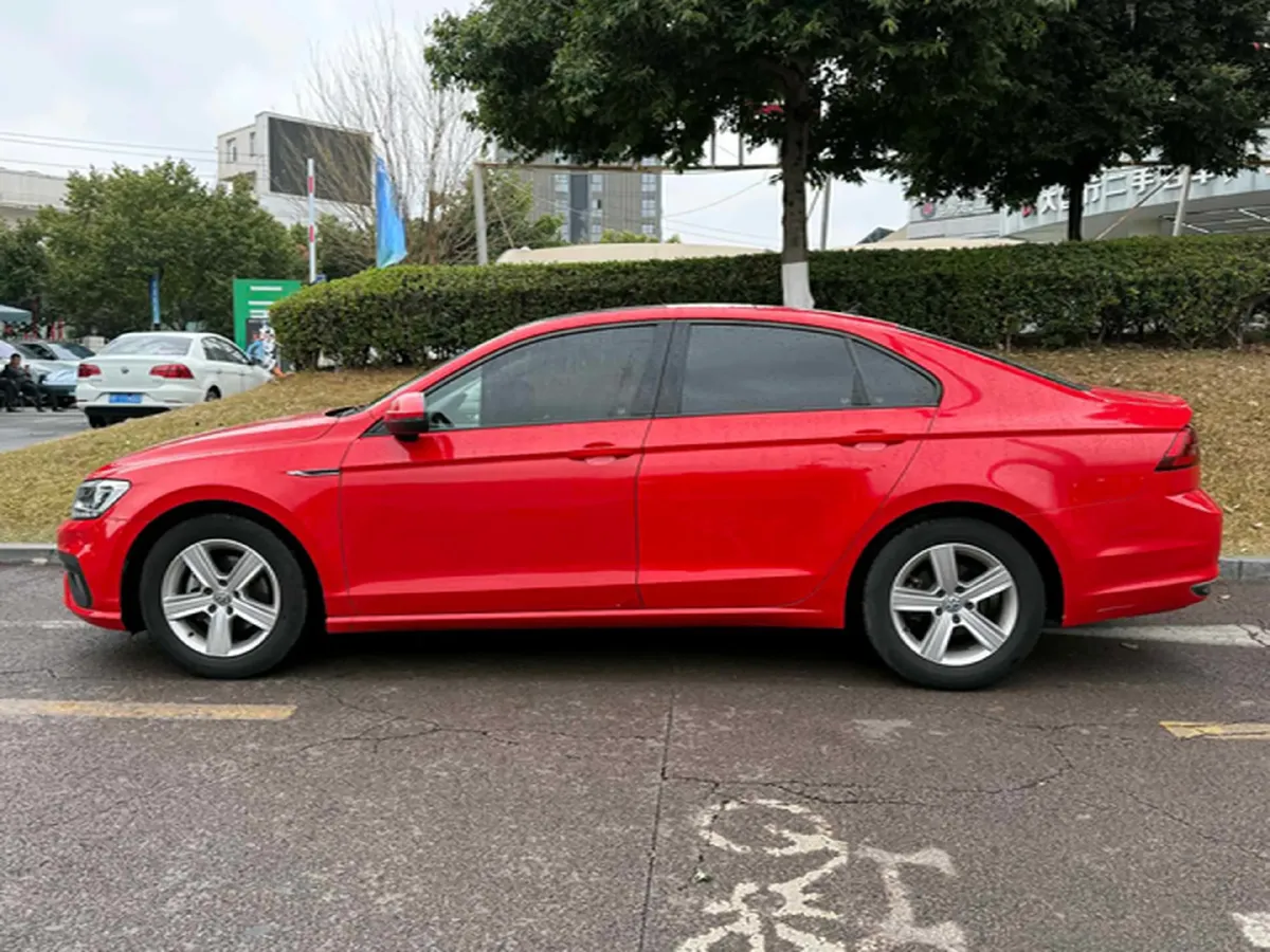 2019 Volkswagen T-Cross 1.4T 150HP L4 7DCT,autocango,china used car exporter,china ev exporter,chinese used car exporter,chinese used ev exporter