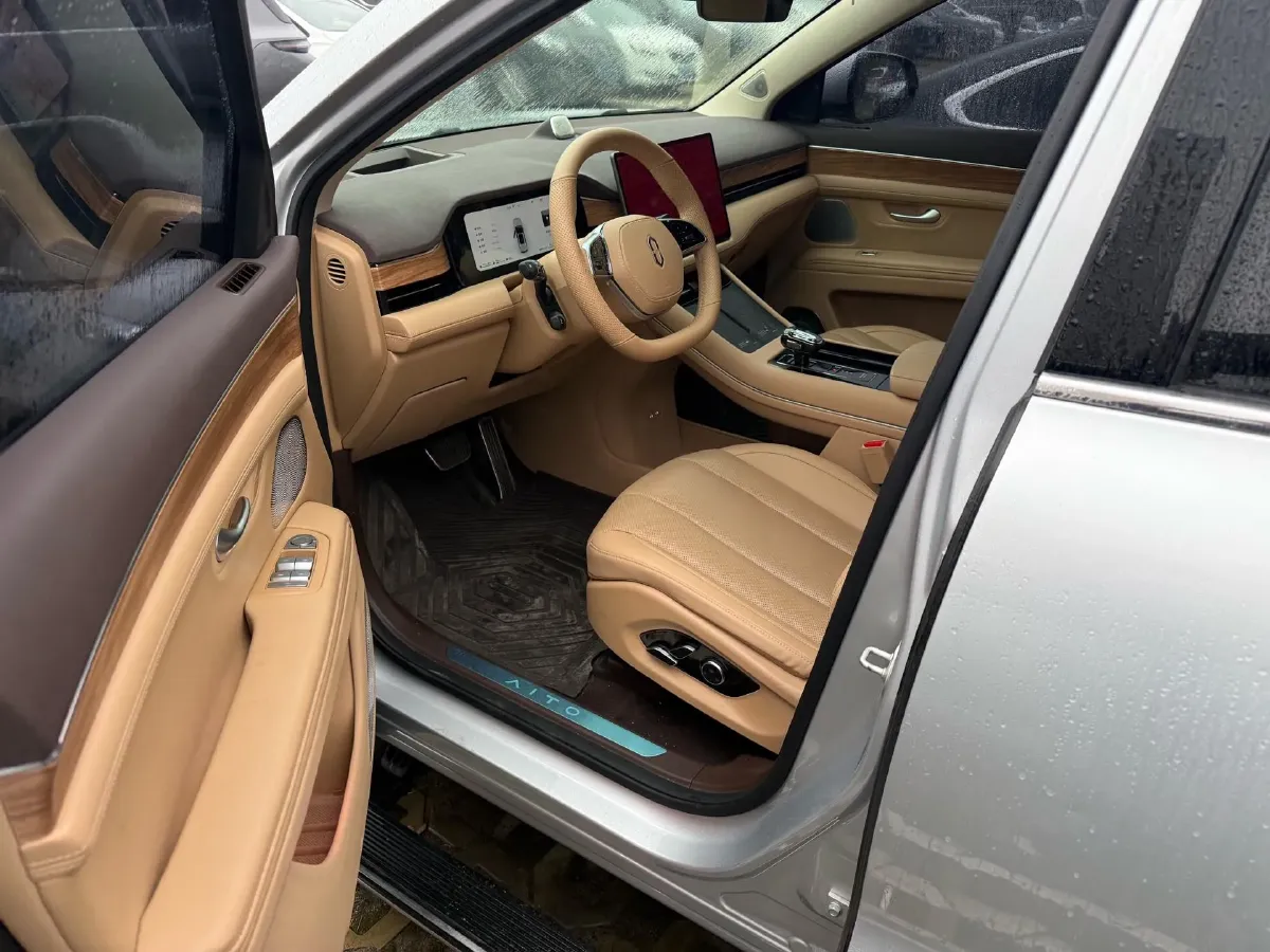 2024 AITO AITO M7 1.5T 152HP L4 REEV 40KWH,autocango,china used car exporter,china ev exporter,chinese used car exporter,chinese used ev exporter