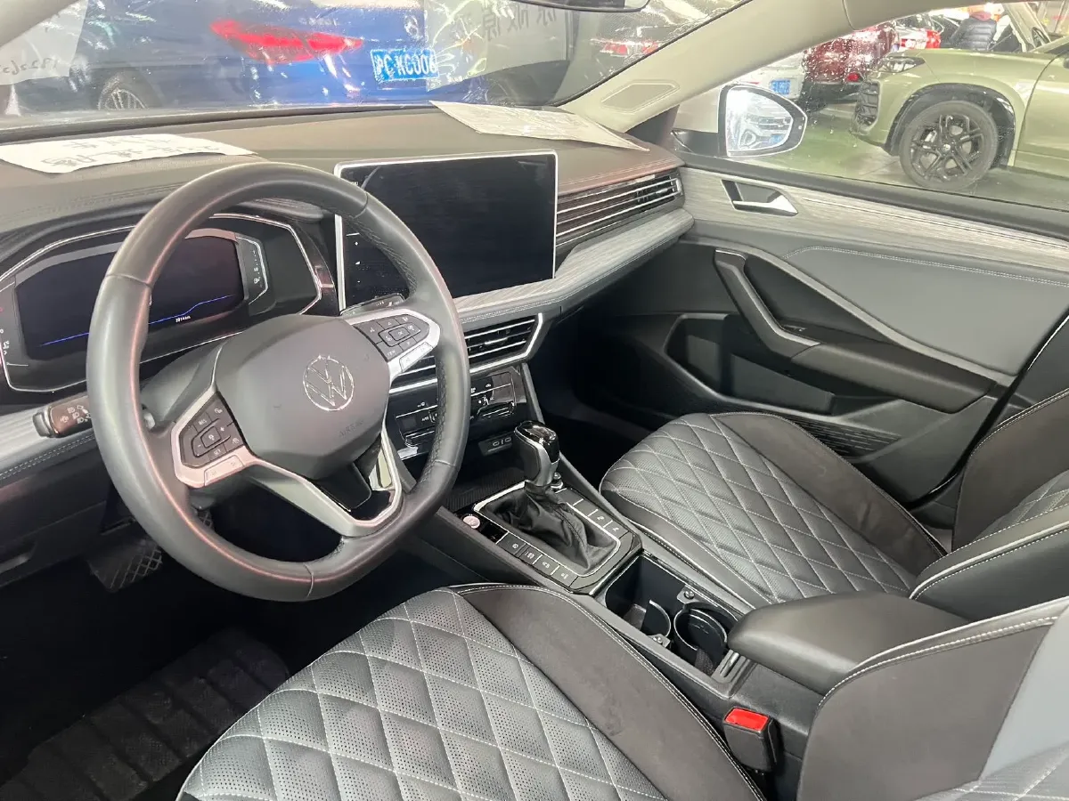 2023 Volkswagen Sagitar 1.5T 160HP L4 7DCT,autocango,china used car exporter,china ev exporter,chinese used car exporter,chinese used ev exporter