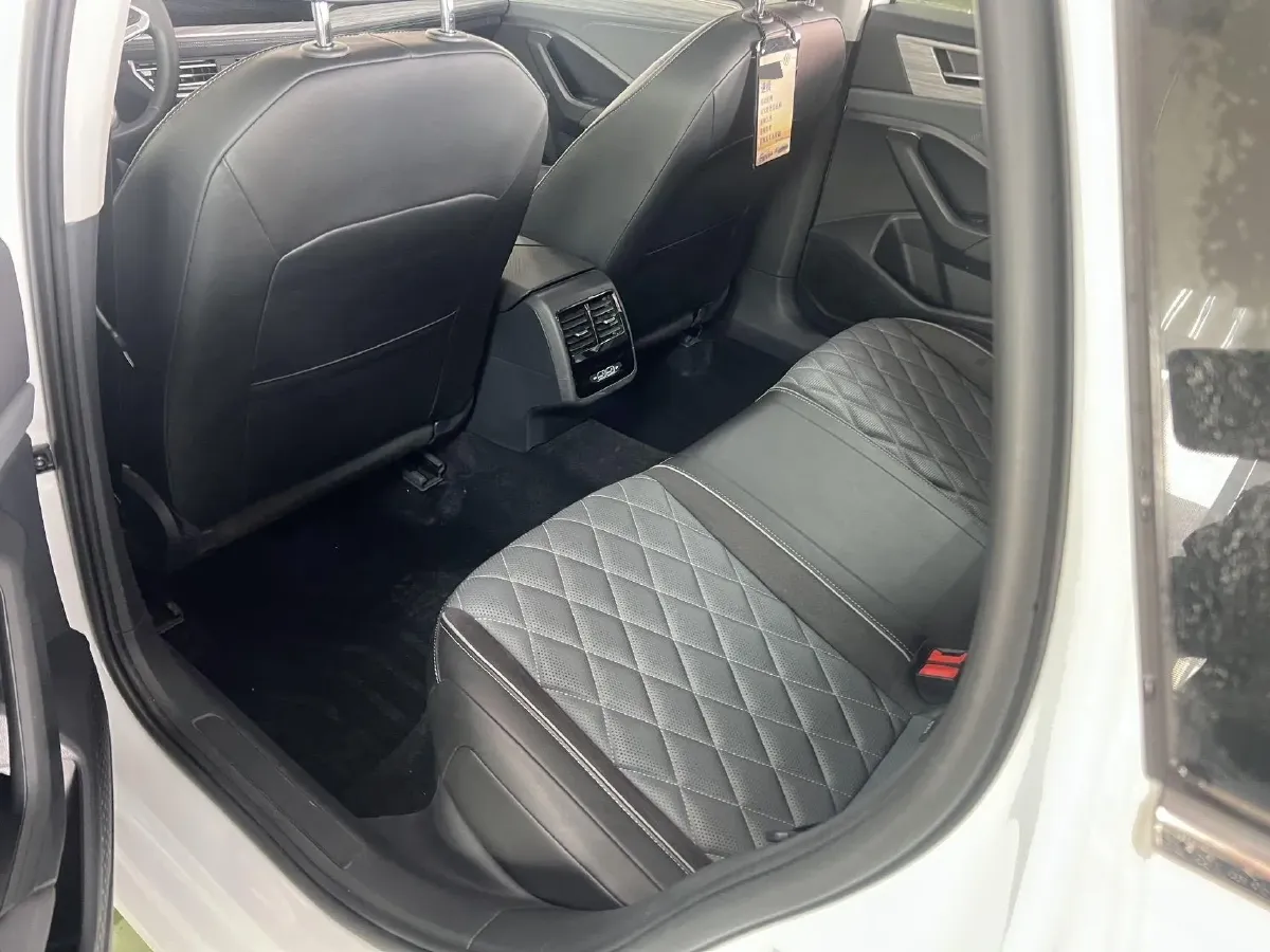 2023 Volkswagen Sagitar 1.5T 160HP L4 7DCT,autocango,china used car exporter,china ev exporter,chinese used car exporter,chinese used ev exporter