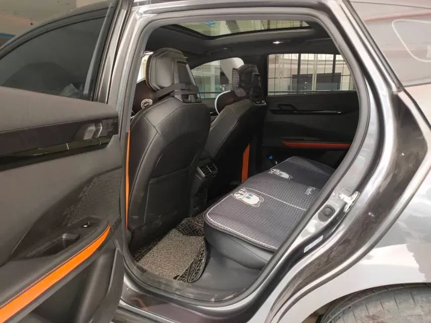 2022 ChangAn UNI-V 1.5T 188HP L4 7DCT,autocango,china used car exporter,china ev exporter,chinese used car exporter,chinese used ev exporter