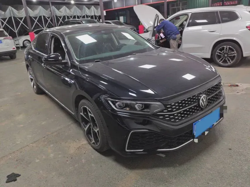2023 Volkswagen Passat 2.0T 186HP L4 7DCT,autocango,china used car exporter,china ev exporter,chinese used car exporter,chinese used ev exporter