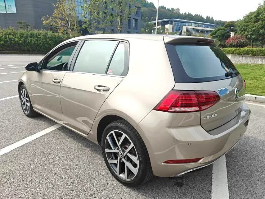 2020 Volkswagen Golf 1.2T 116HP L4 7DCT,autocango,china used car exporter,china ev exporter,chinese used car exporter,chinese used ev exporter