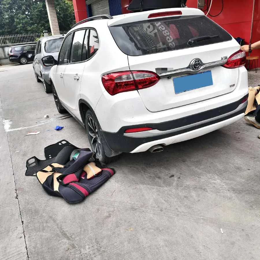 2016 Brilliance Auto V5 1.5T 150HP L4 5AT,autocango,china used car exporter,china ev exporter,chinese used car exporter,chinese used ev exporter