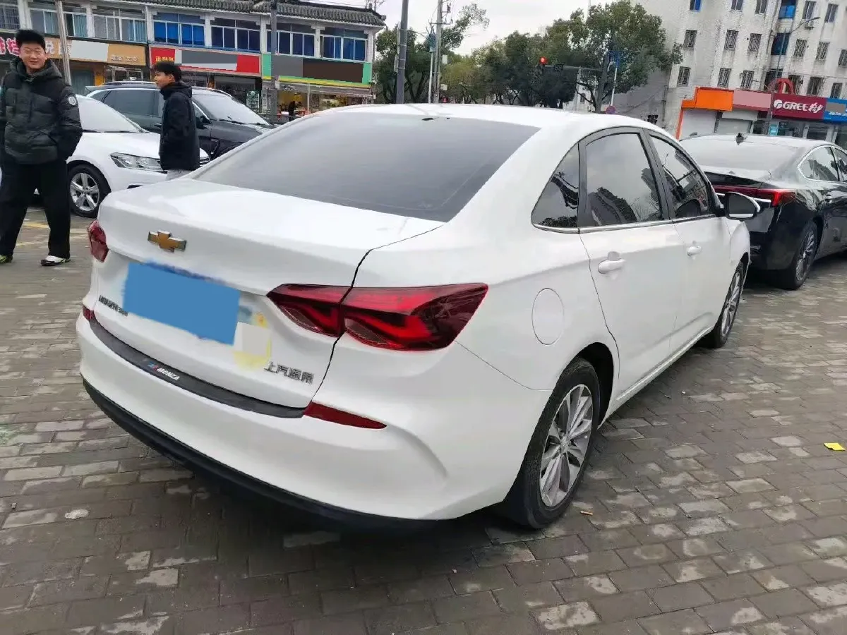 2022 Chevrolet Monza 1.5L 113HP L4 6AT,autocango,china used car exporter,china ev exporter,chinese used car exporter,chinese used ev exporter
