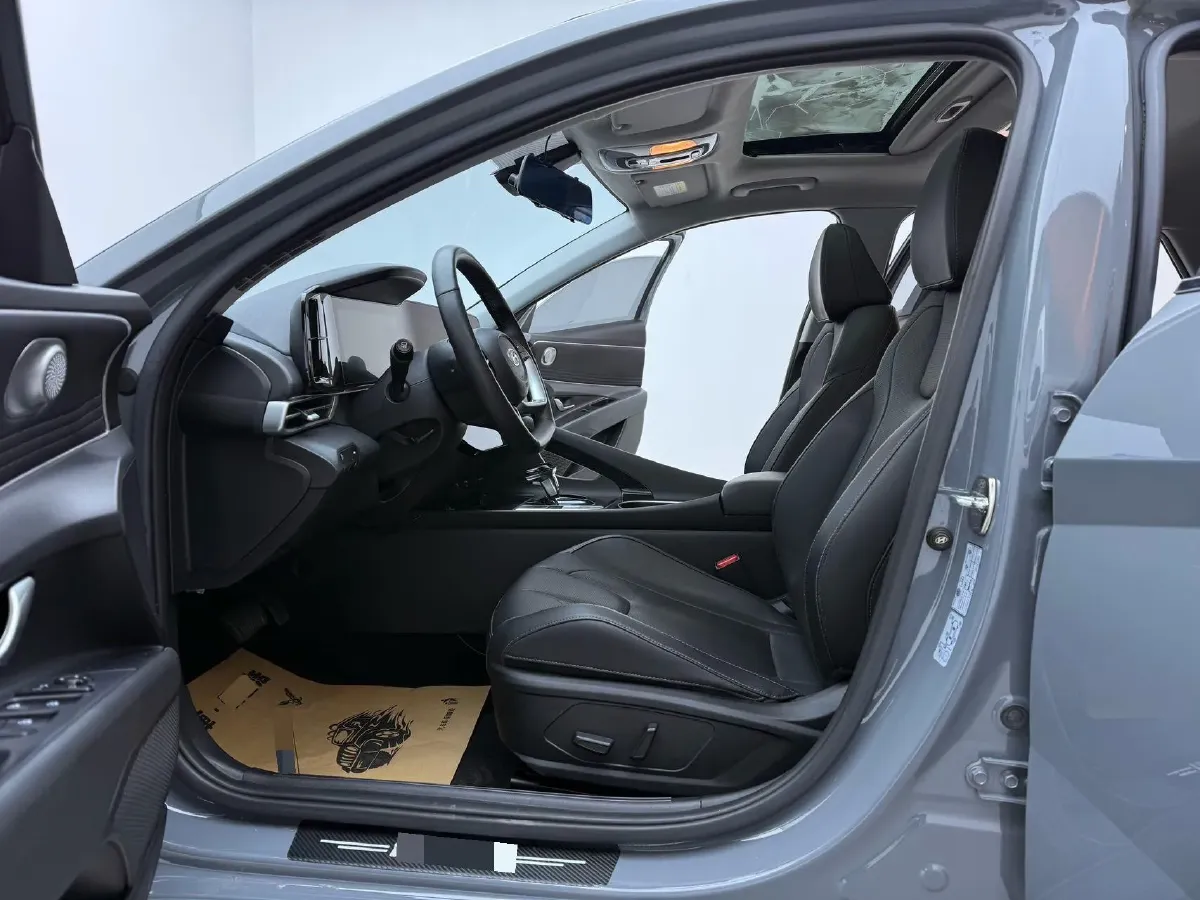 2022 Hyundai Elantra 1.5L 115HP L4 CVT,autocango,china used car exporter,china ev exporter,chinese used car exporter,chinese used ev exporter