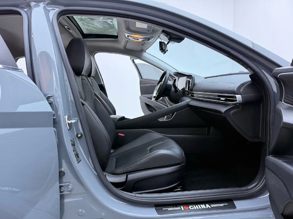 2022 Hyundai Elantra 1.5L 115HP L4 CVT,autocango,china used car exporter,china ev exporter,chinese used car exporter,chinese used ev exporter