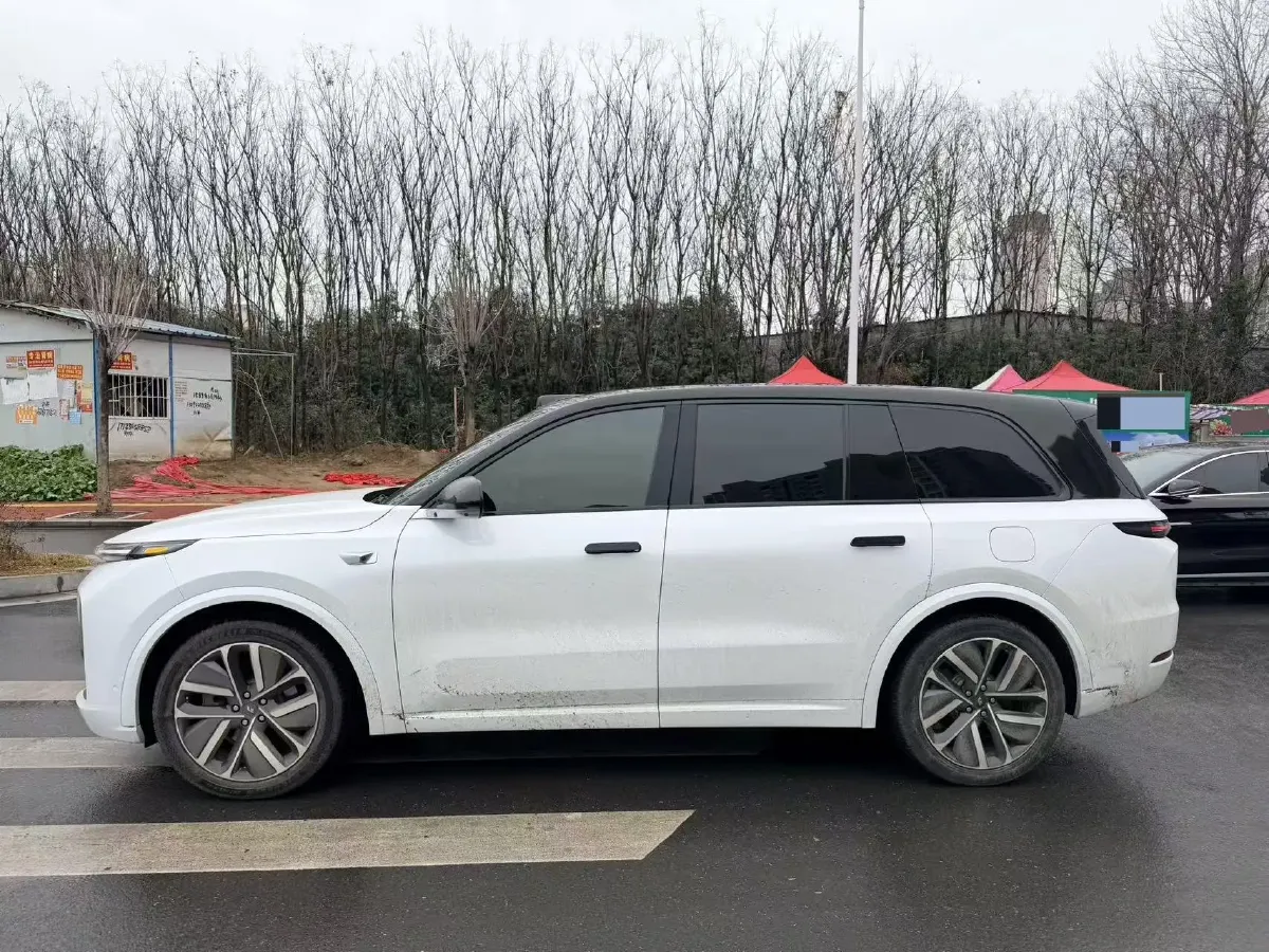 2022 Li L9 Range Extended 154HP REEV 42.6KWH,autocango,china used car exporter,china ev exporter,chinese used car exporter,chinese used ev exporter