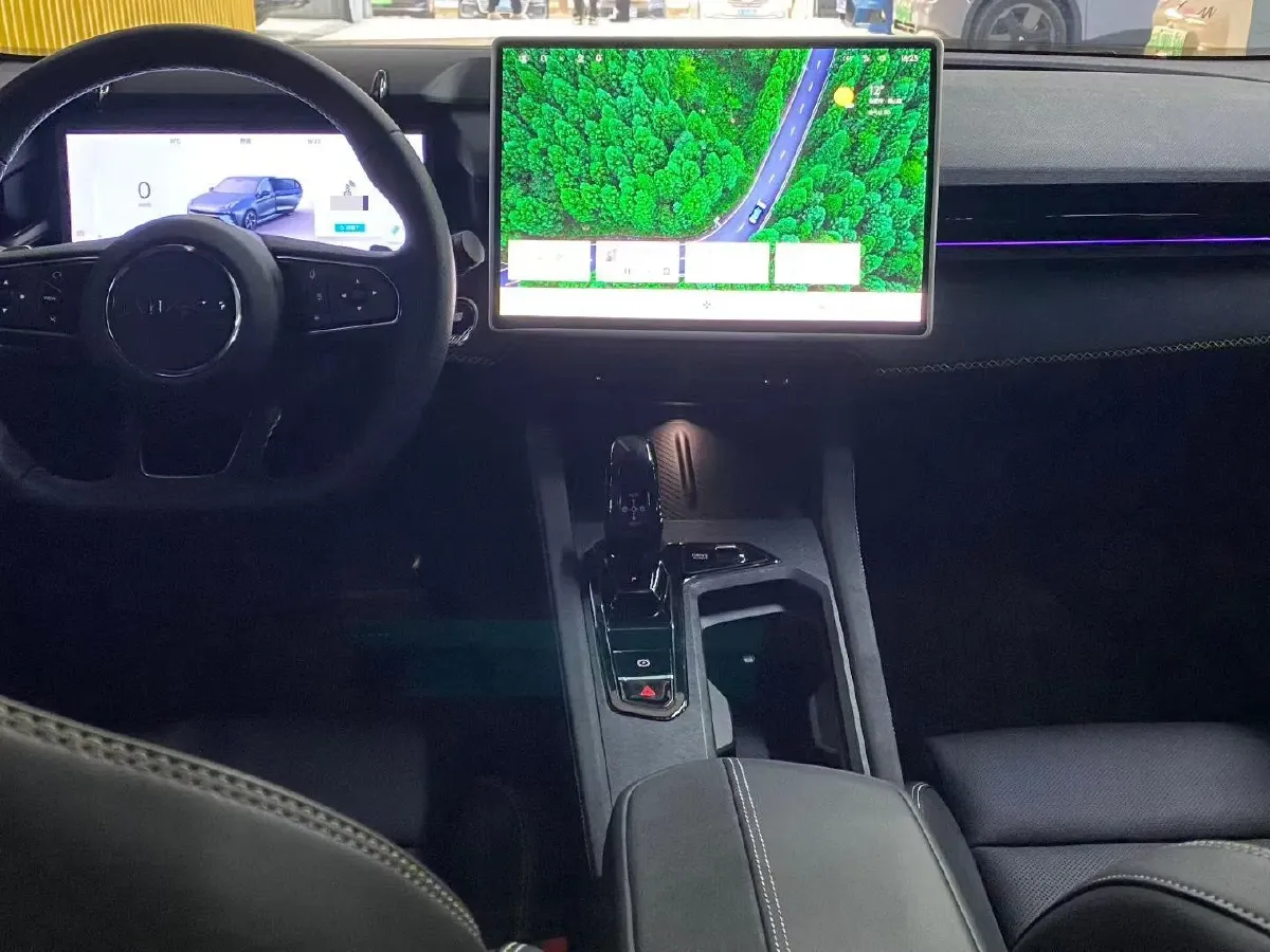 2025 LYNK&CO 03 1.5T 181HP L4 7DCT,autocango,china used car exporter,china ev exporter,chinese used car exporter,chinese used ev exporter