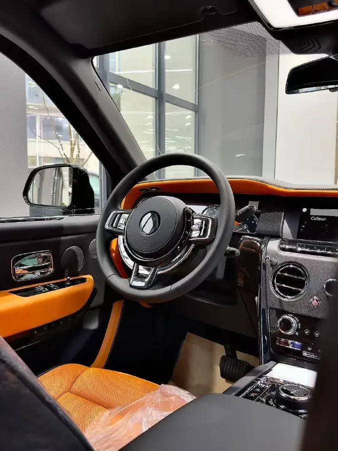 2024 Rolls-Royce Cullinan 6.7T 600HP V12 8AT,autocango,china used car exporter,china ev exporter,chinese used car exporter,chinese used ev exporter