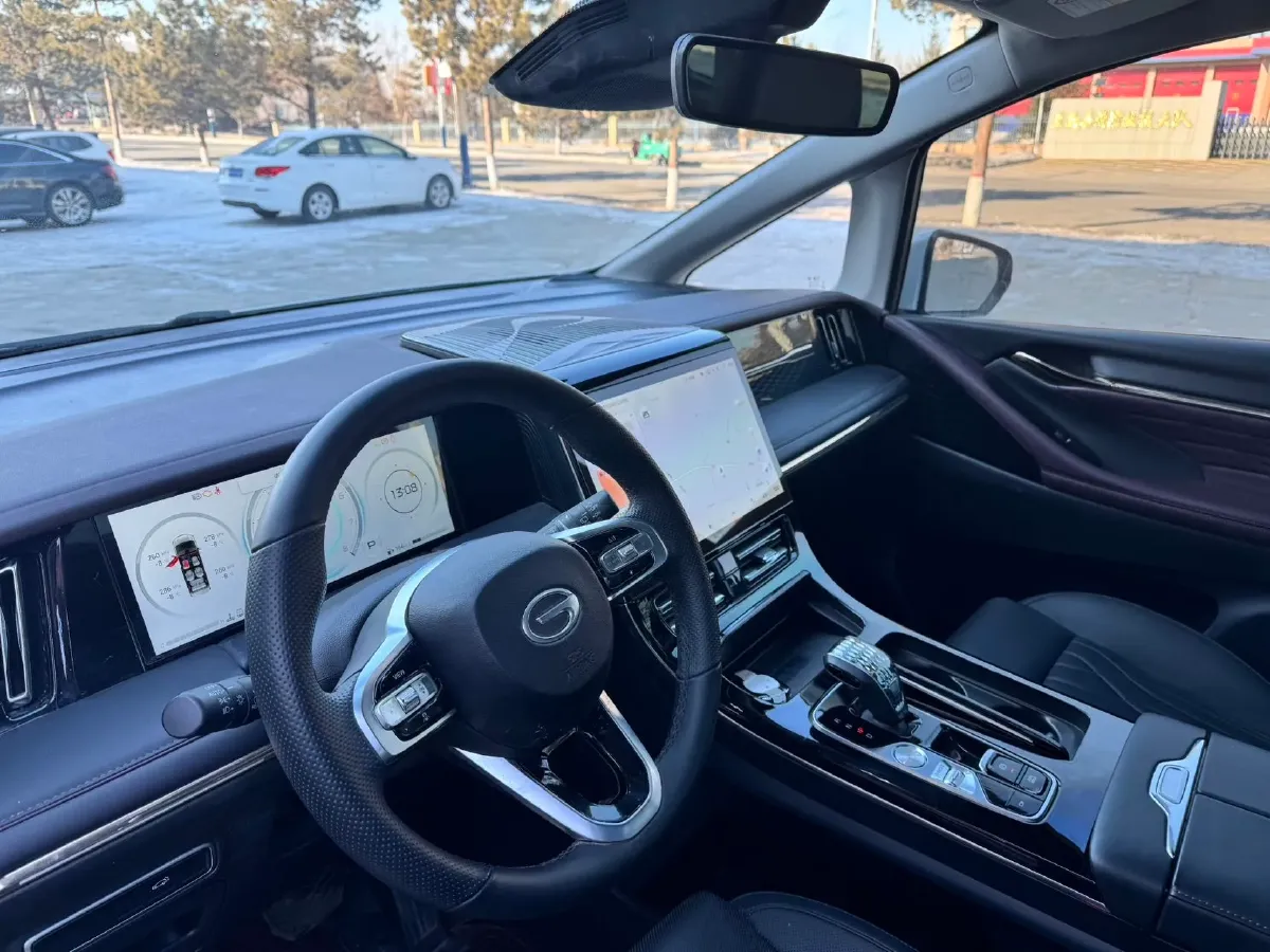 2023 GAC Trumpchi M8 2.0T 252HP L4 8AT,autocango,china used car exporter,china ev exporter,chinese used car exporter,chinese used ev exporter