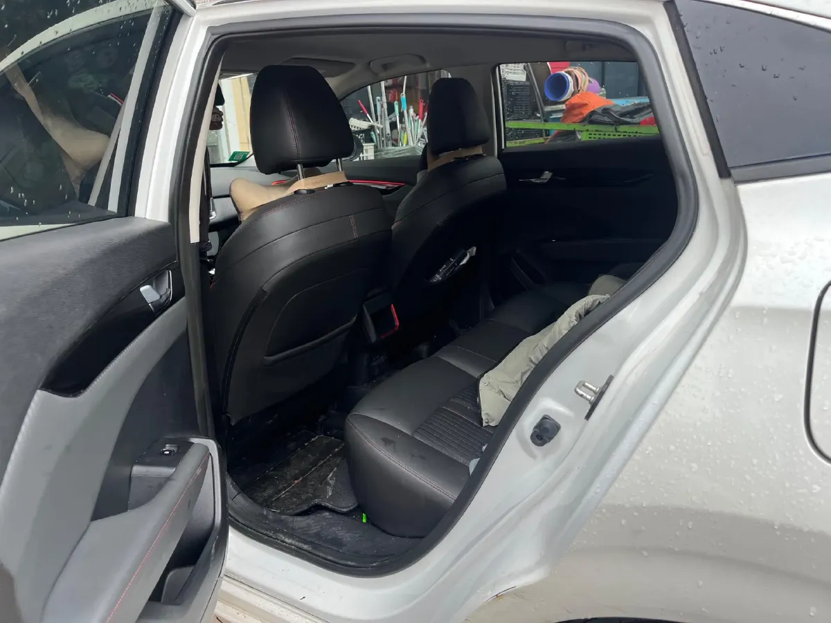 2021 DongFeng Aeolus YiXuan 1.5T 150HP L4 6DCT,autocango,china used car exporter,china ev exporter,chinese used car exporter,chinese used ev exporter