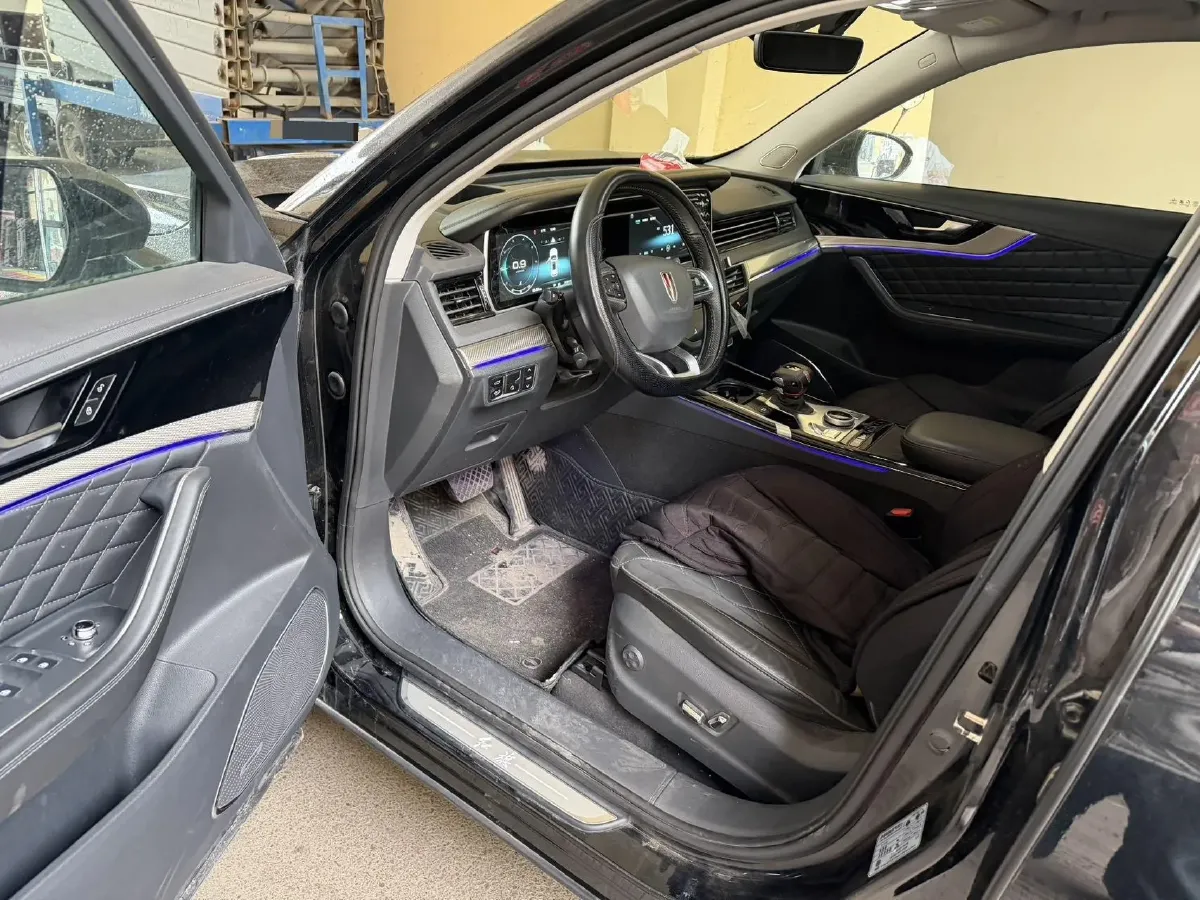 2022 HongQi HS5 2.0T 224HP L4 6AT,autocango,china used car exporter,china ev exporter,chinese used car exporter,chinese used ev exporter