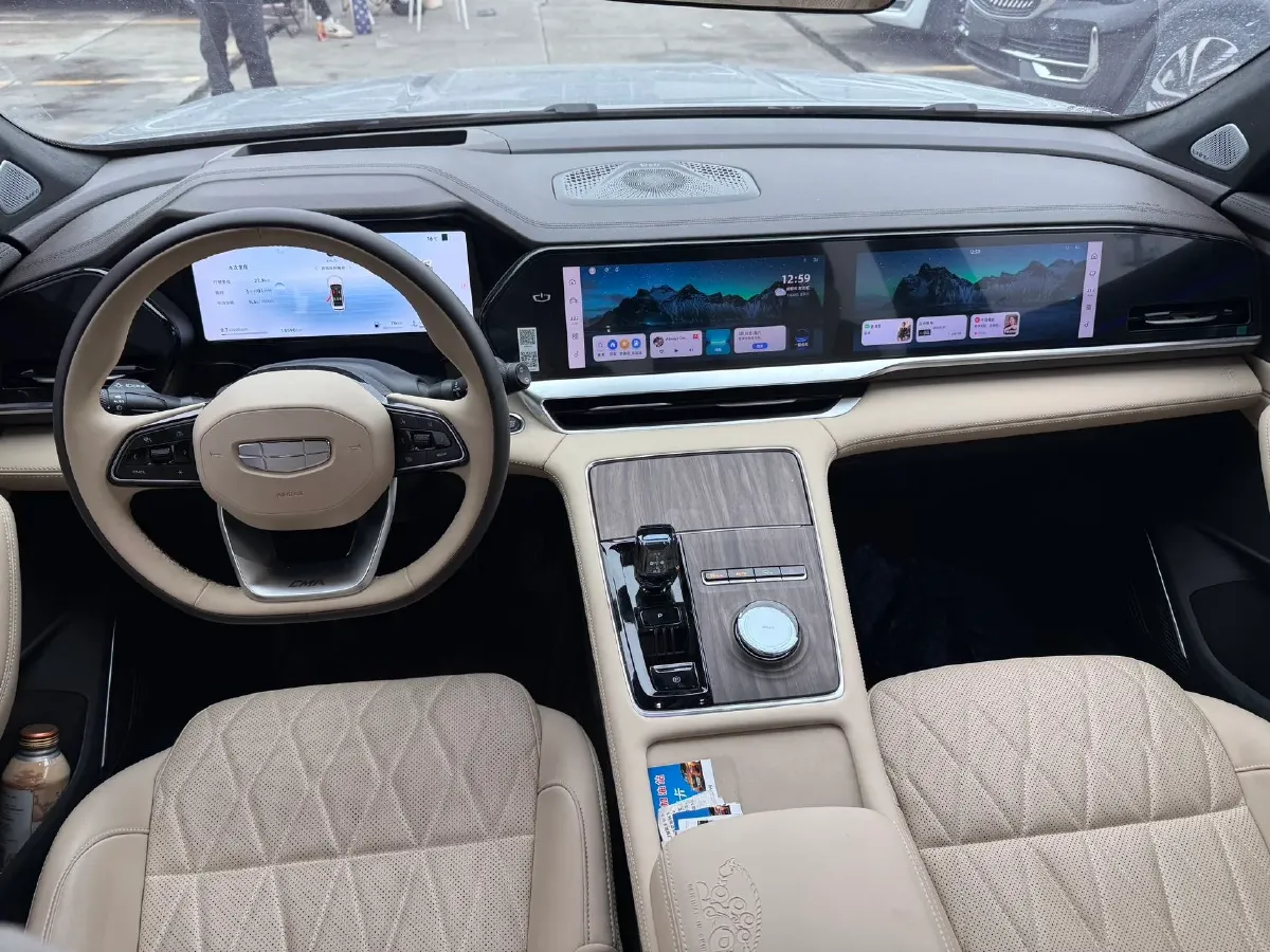 2025 Geely Monjaro 2.0T 238HP L4 8AT,autocango,china used car exporter,china ev exporter,chinese used car exporter,chinese used ev exporter