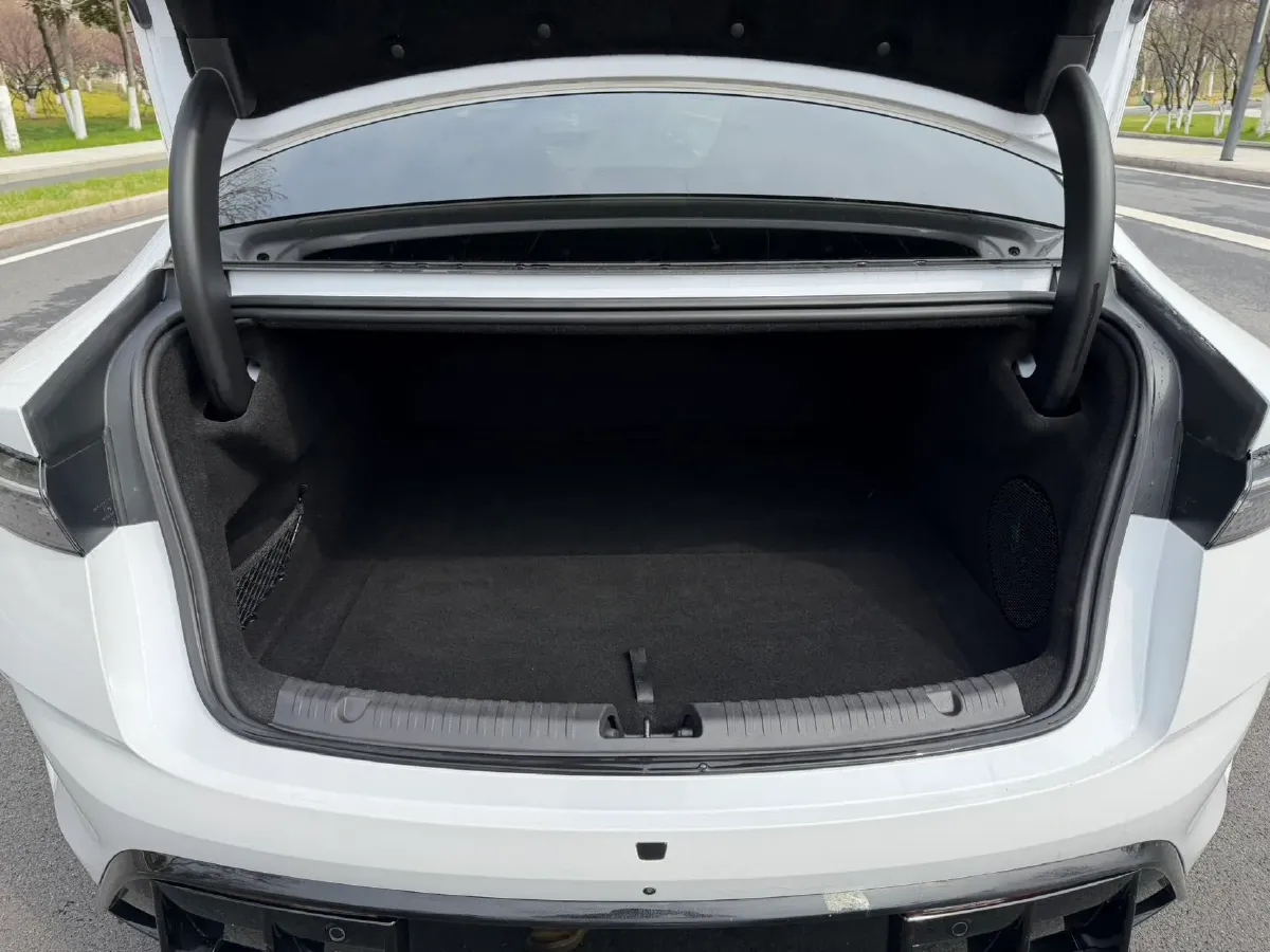 2022 AITO AITO M5 Range Extended 125HP REEV 40KWH,autocango,china used car exporter,china ev exporter,chinese used car exporter,chinese used ev exporter